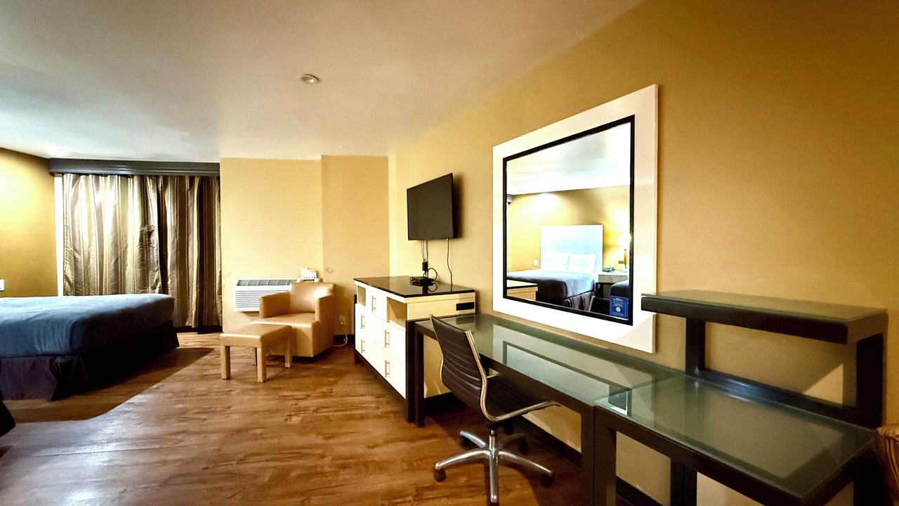 Photo of Bedroom in Gardena