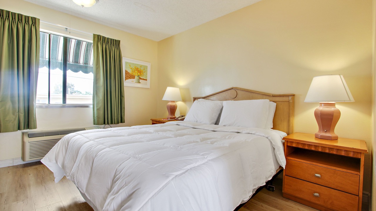 Photo of Bedroom in Wilshire