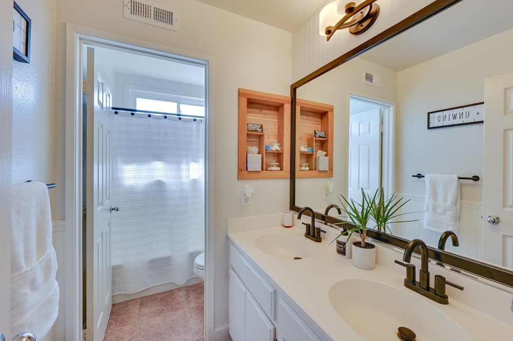 Photo of Bathroom in San Ysidro