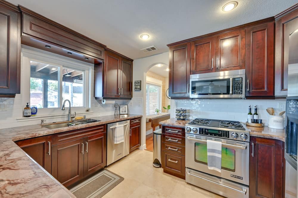 Photo of Kitchen in San Ysidro