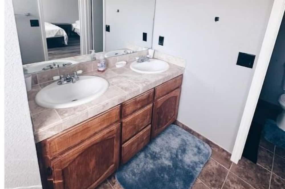 Photo of Bathroom in Turlock