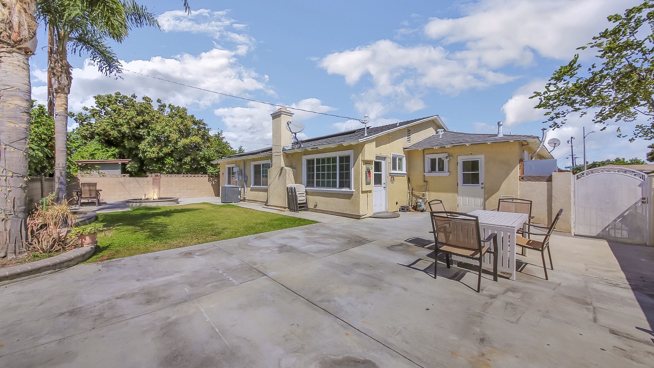 Photo of Outdoor in Midway City