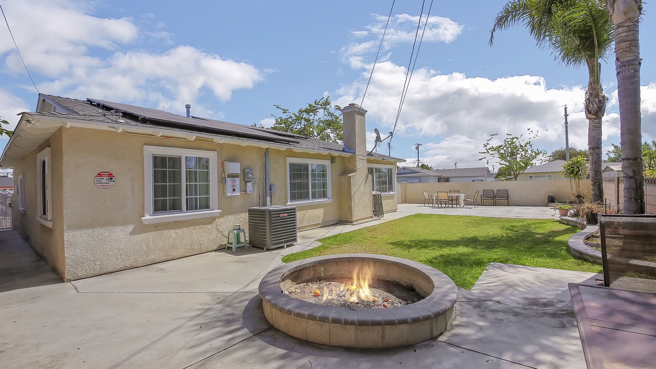 Photo of Outdoor in Midway City