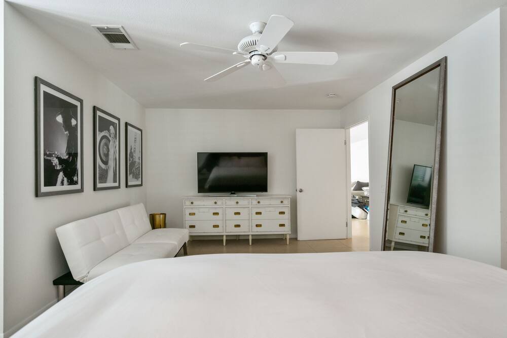 Photo of Bedroom in Araby