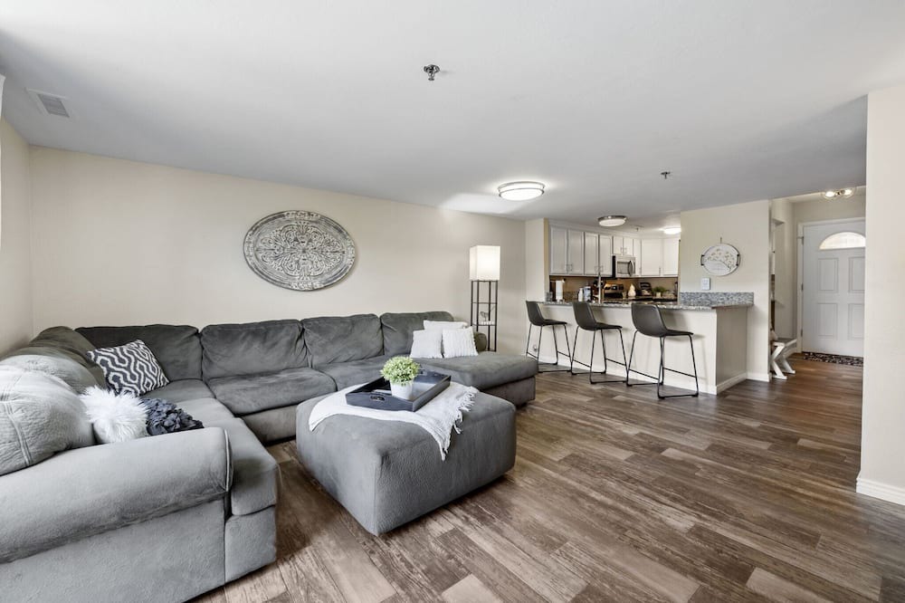 Photo of Livingroom in Prescott Country Club