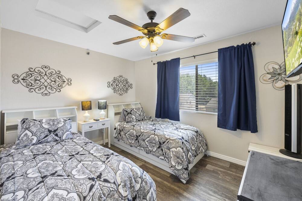 Photo of Bedroom in Prescott Country Club