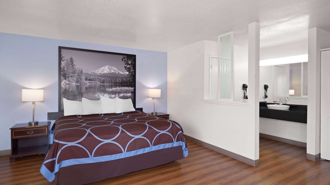 Photo of Bedroom in Dunnigan