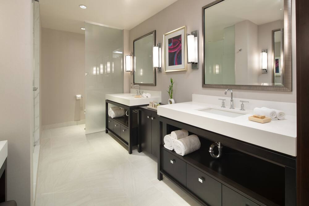 Photo of Bathroom in Bell Gardens