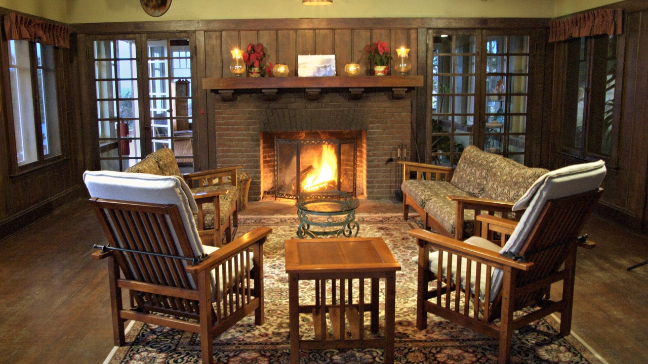 Photo of Livingroom in Two Harbors