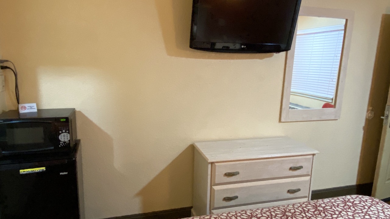 Photo of Bedroom in Longfellow