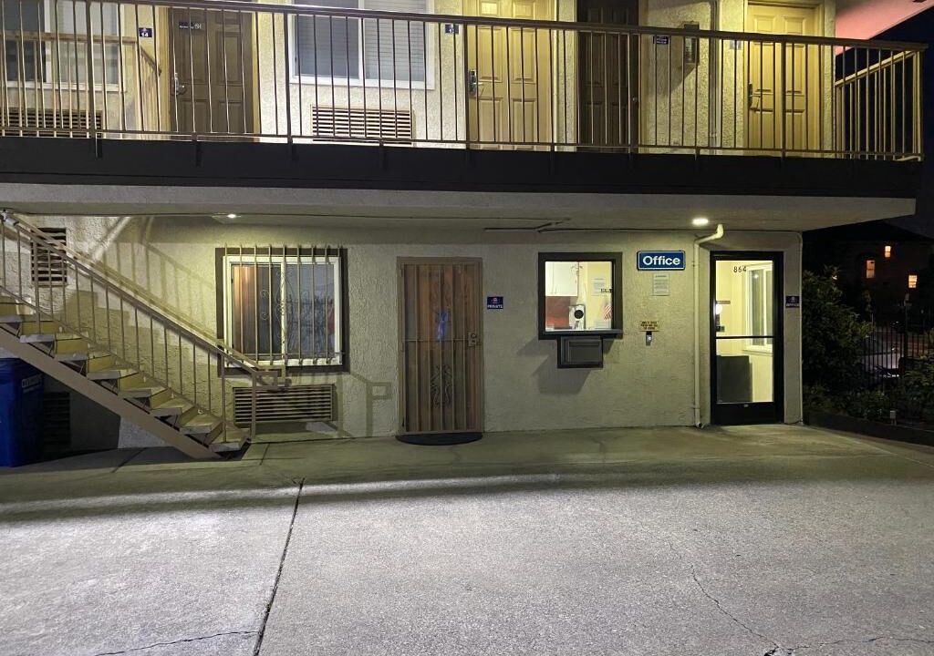 Photo of Outdoor in Longfellow