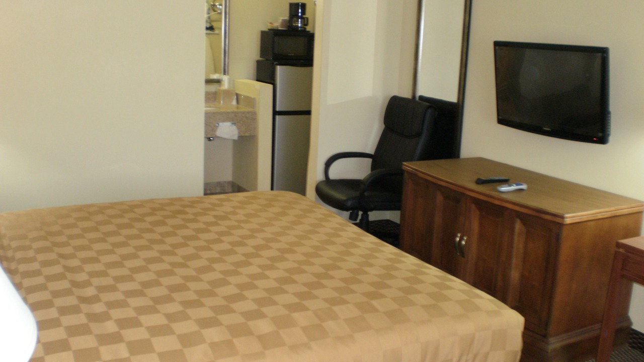 Photo of Bedroom in Mojave