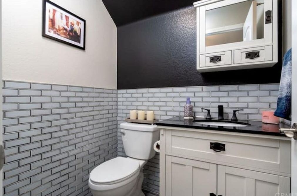 Photo of Bathroom in Lake Elsinore