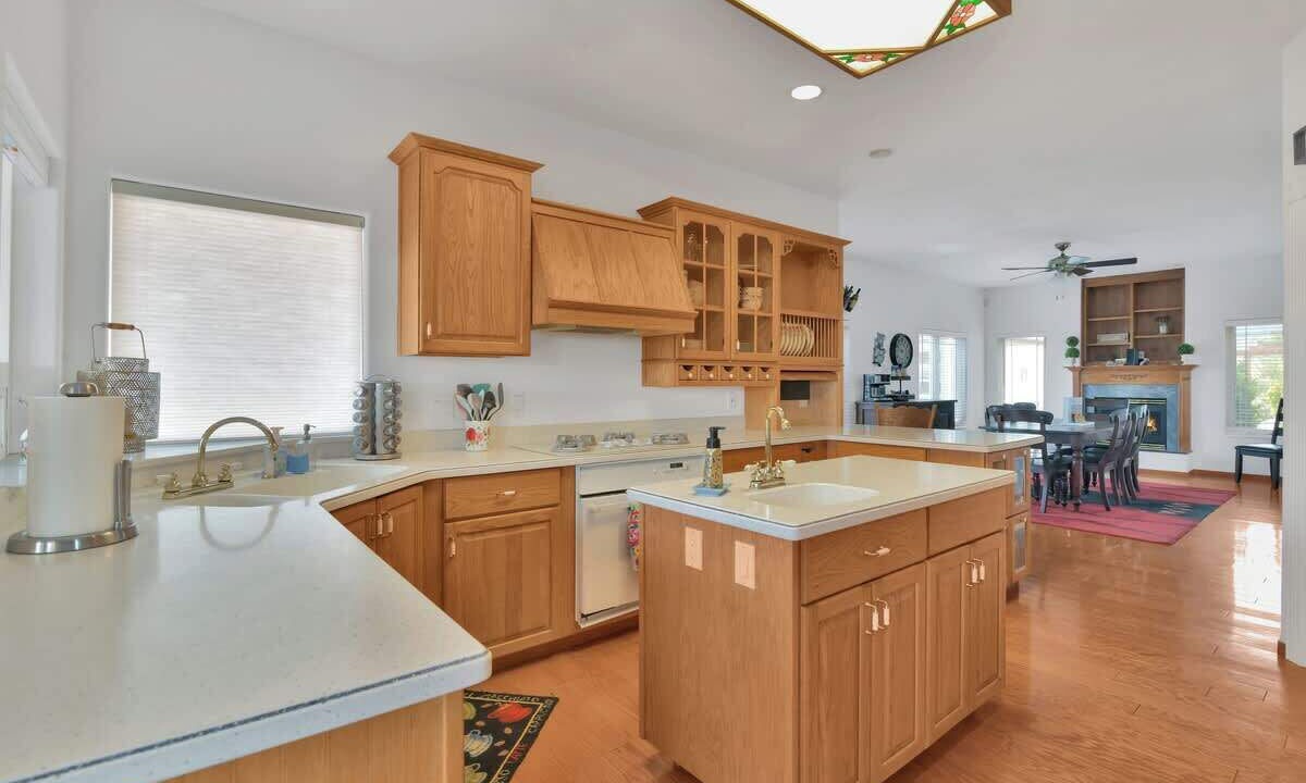 Photo of Kitchen in Lynx Mountain View Estates