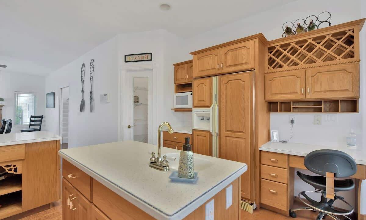 Photo of Kitchen in Lynx Mountain View Estates