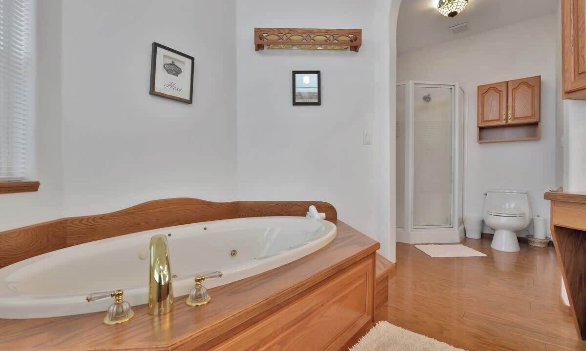Photo of Bathroom in Lynx Mountain View Estates