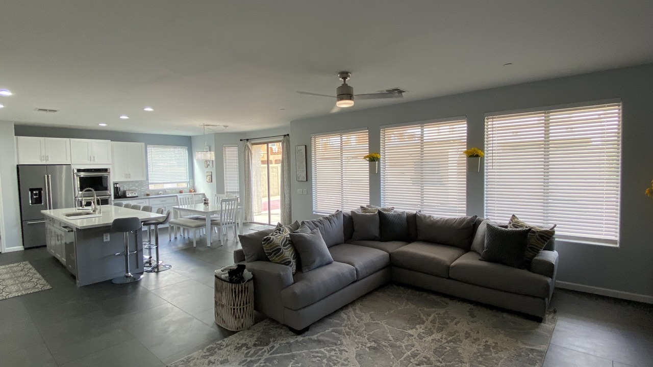 Photo of Livingroom in Palm Valley