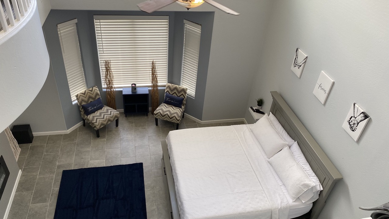 Photo of Bedroom in Palm Valley