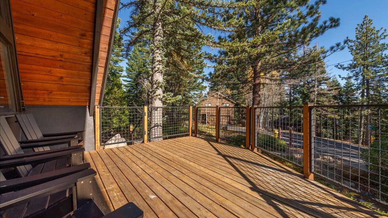 Photo of Patio Balcony in Tahoe City