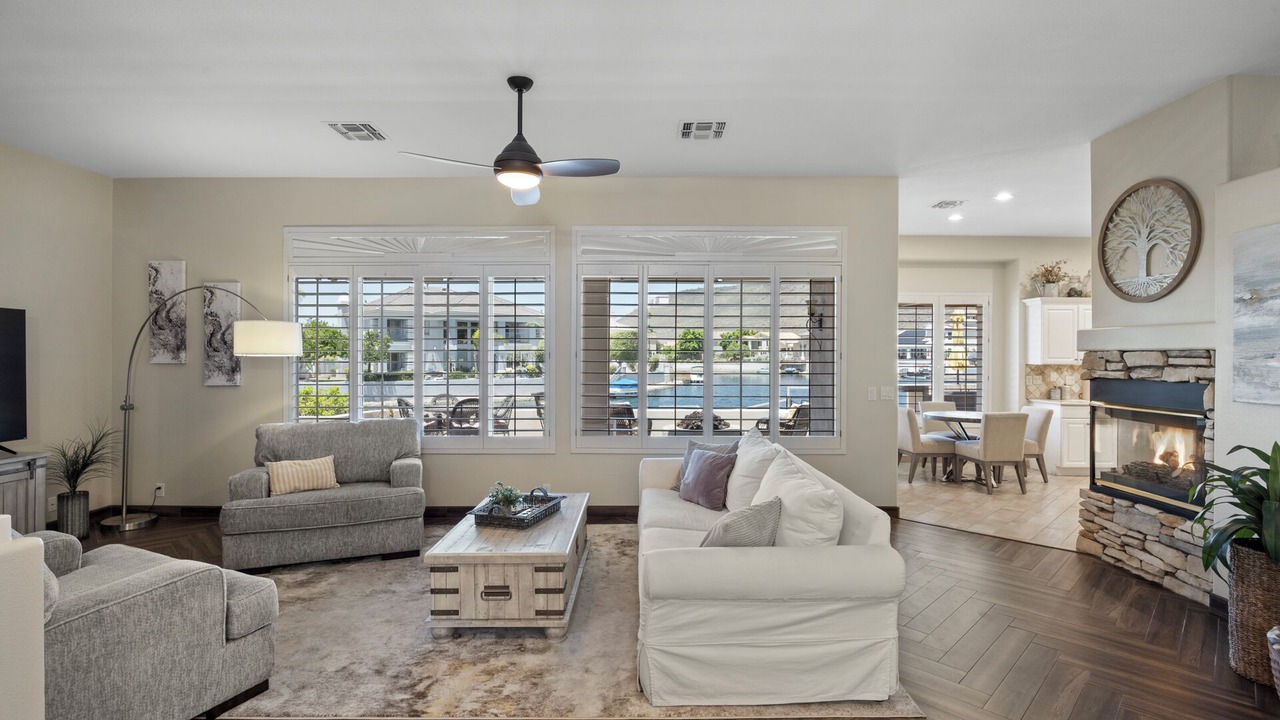 Photo of Livingroom in Arrowhead Lakes