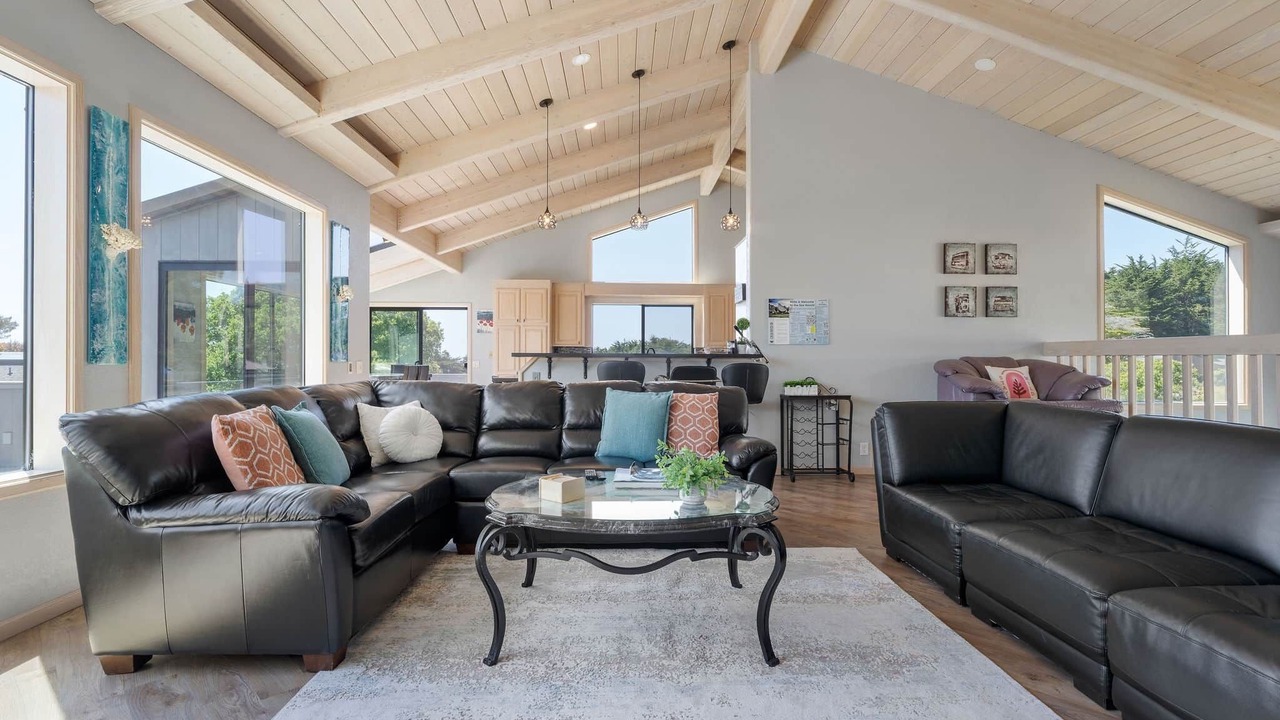 Photo of Livingroom in Sea Ranch