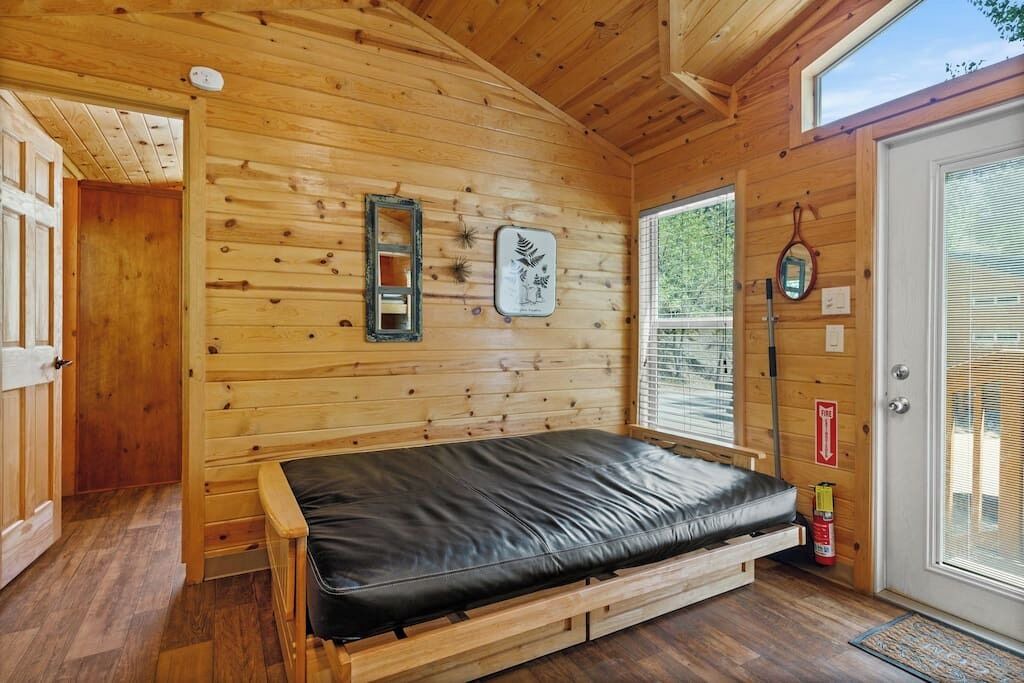 Photo of Bedroom in Kernville