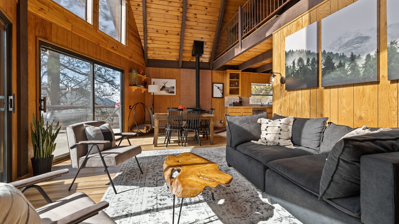 Photo of Livingroom in Camp Nelson