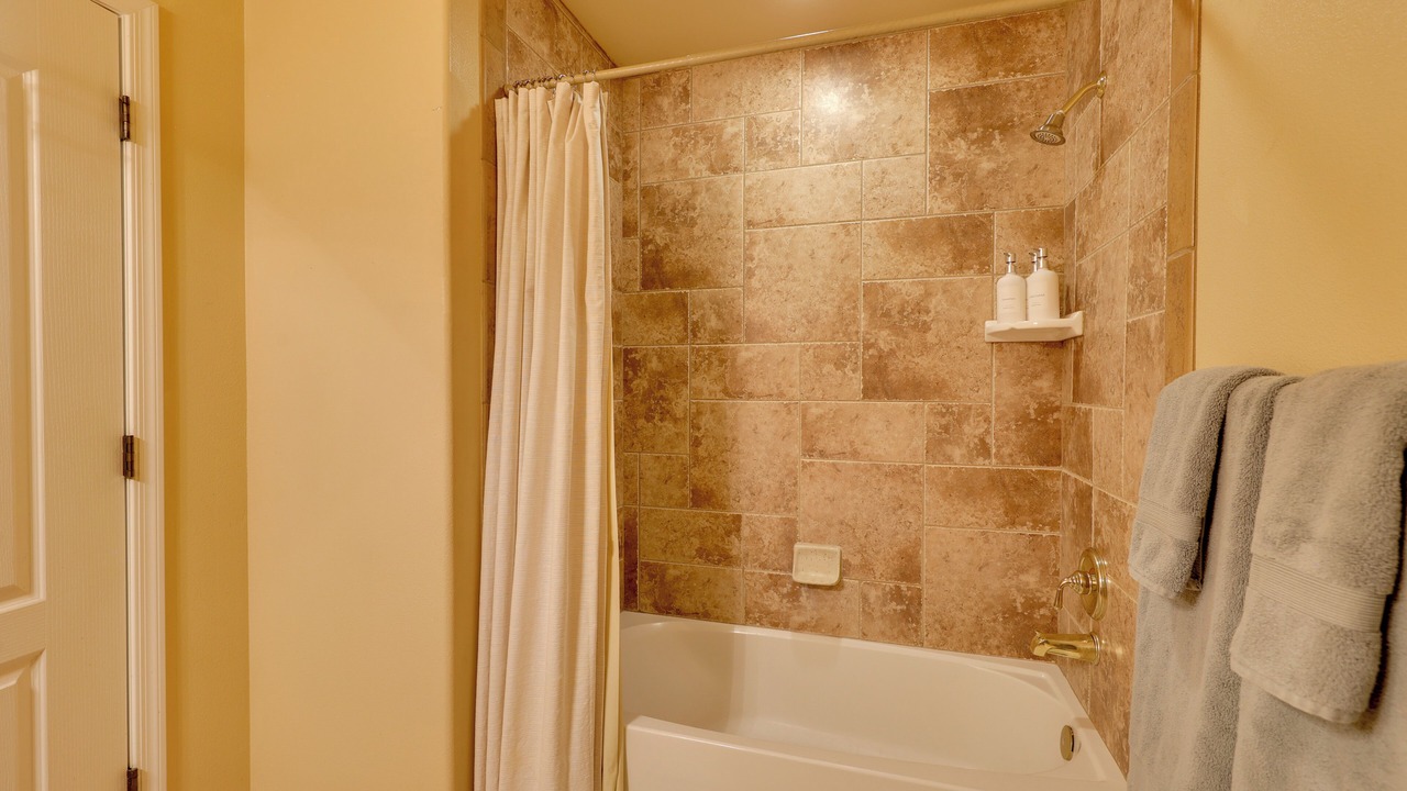 Photo of Bathroom in Bullhead City