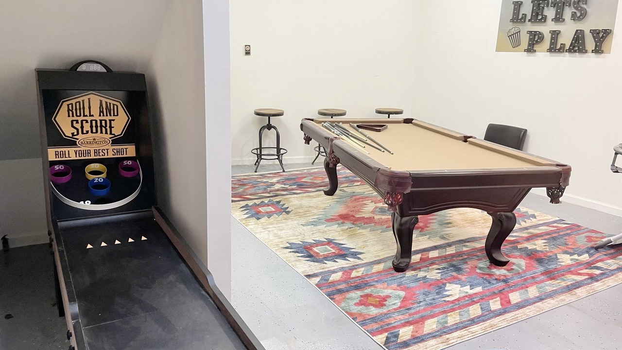 Photo of Bedroom in Oak Knoll Village