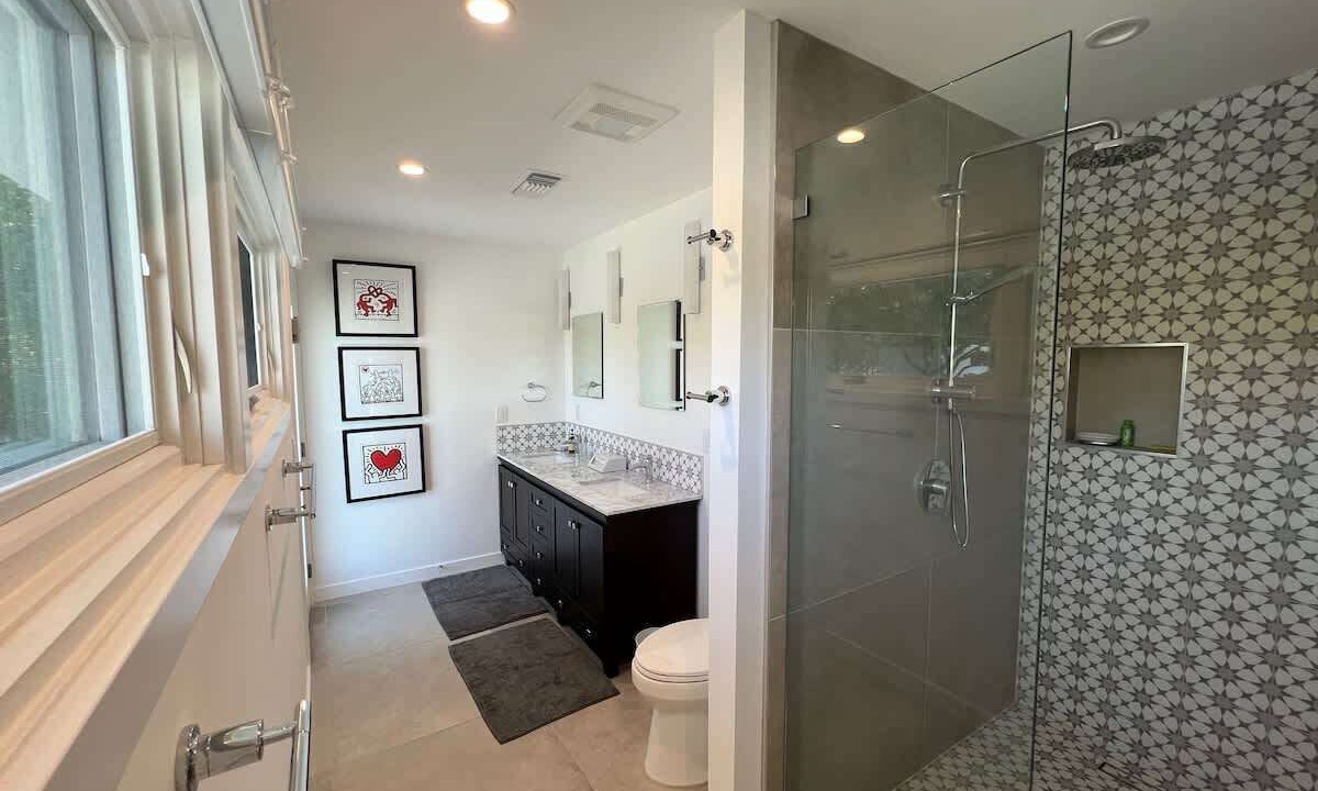 Photo of Bathroom in Indian Canyon