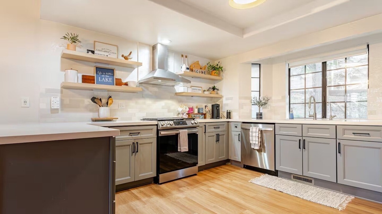 Photo of Kitchen in Crestline