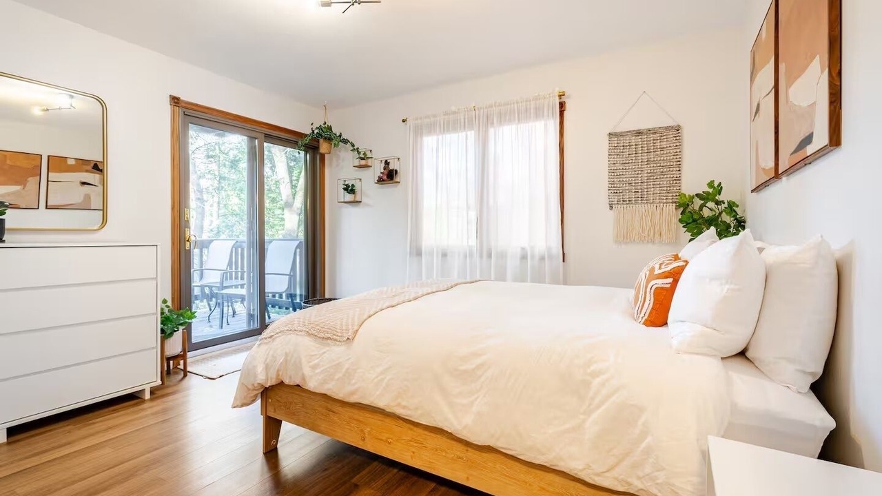 Photo of Bedroom in Crestline