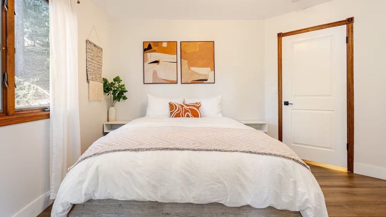 Photo of Bedroom in Crestline