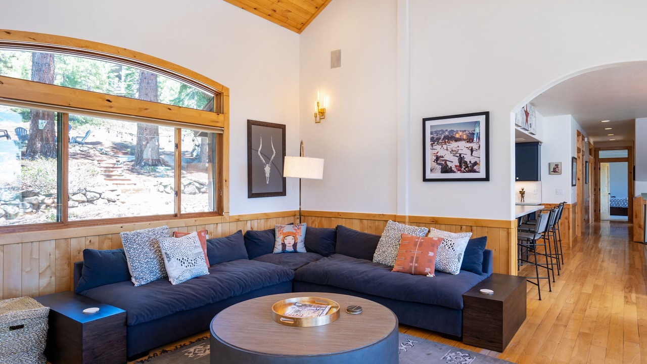 Photo of Livingroom in Truckee