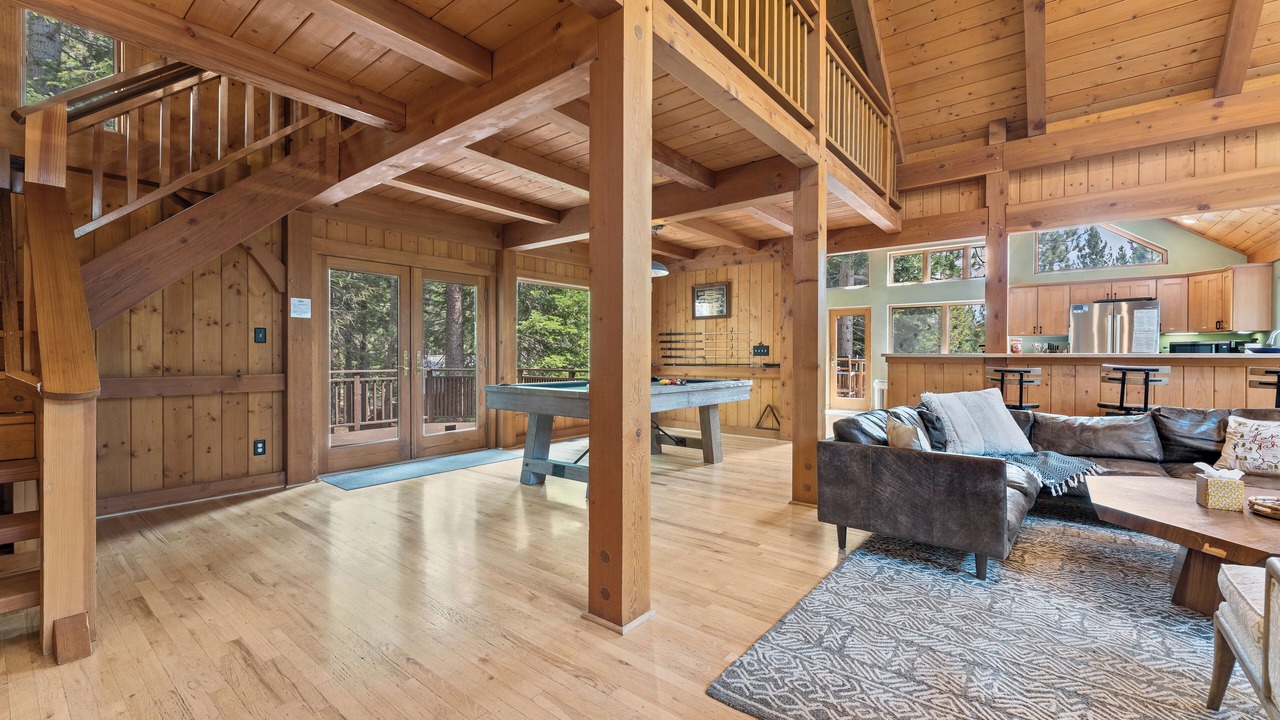 Photo of Livingroom in Truckee