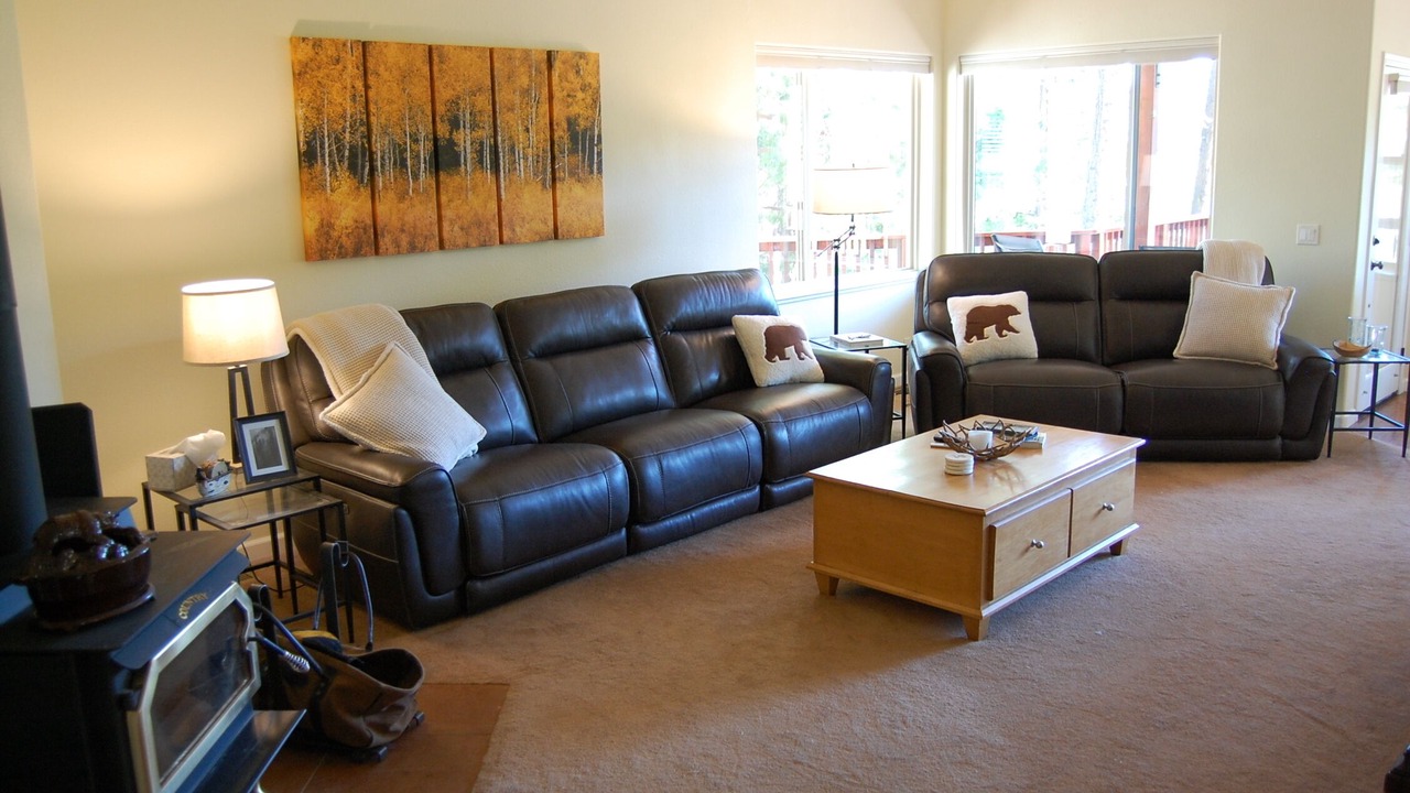 Photo of Livingroom in Iron Horse