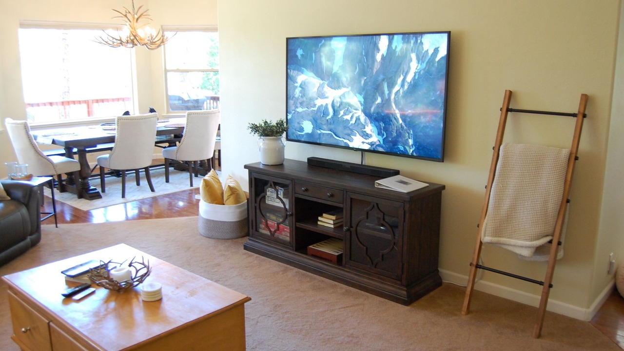 Photo of Livingroom in Iron Horse