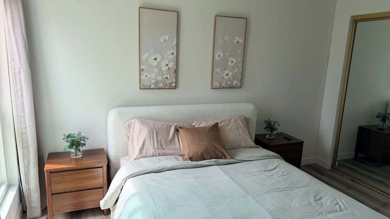 Photo of Bedroom in Fox Hills