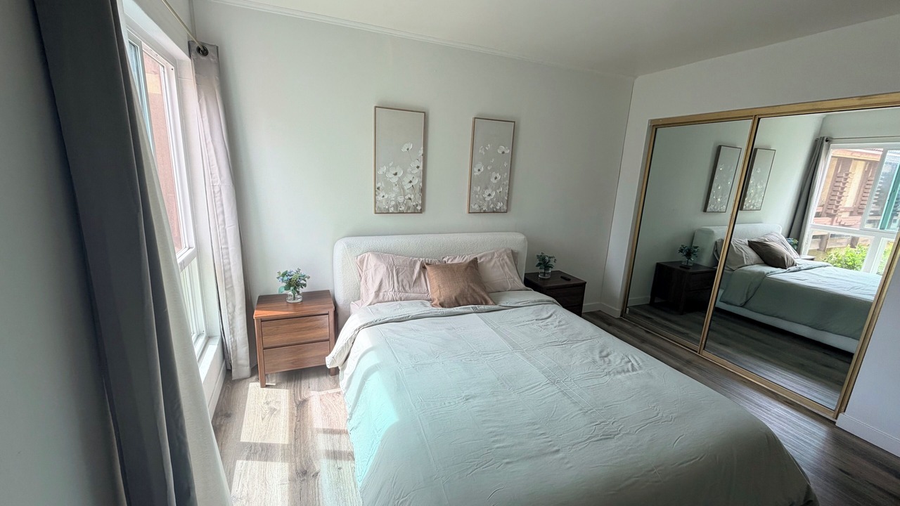 Photo of Bedroom in Fox Hills