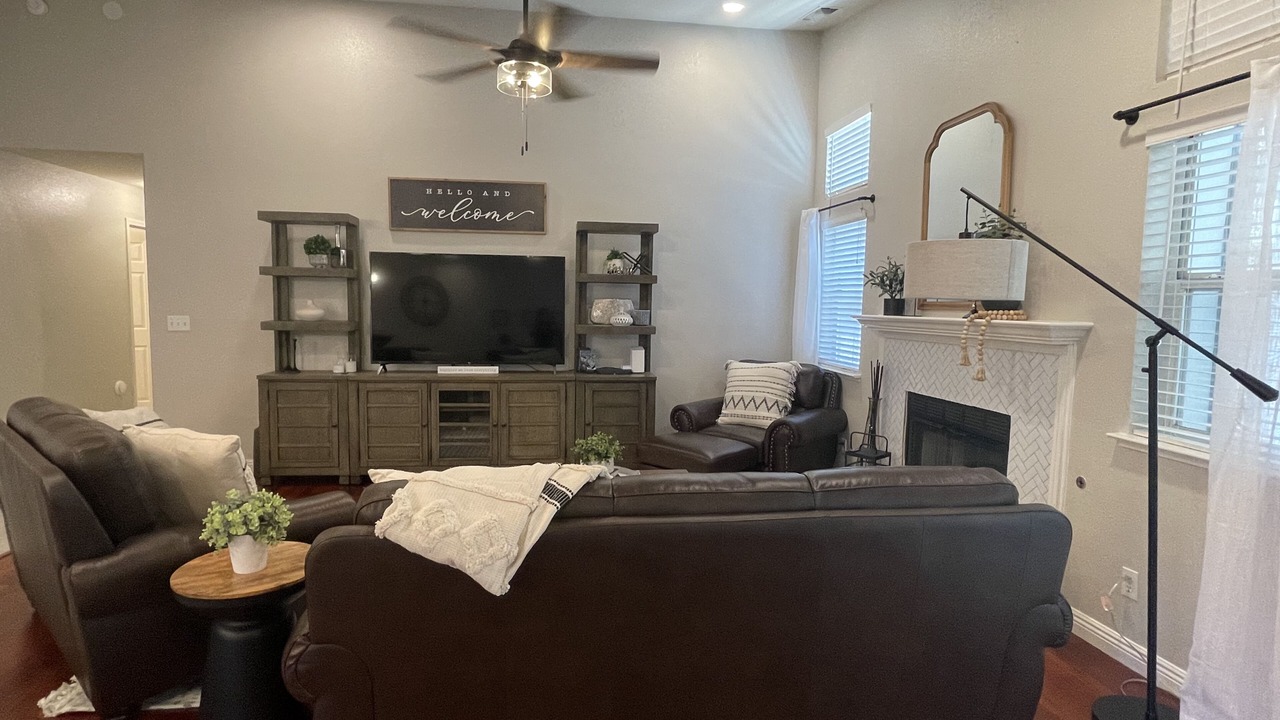 Photo of Livingroom in Chico