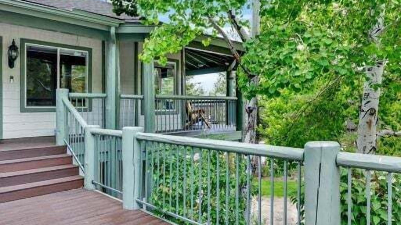 Photo of Patio Balcony in Castle Glen Estates