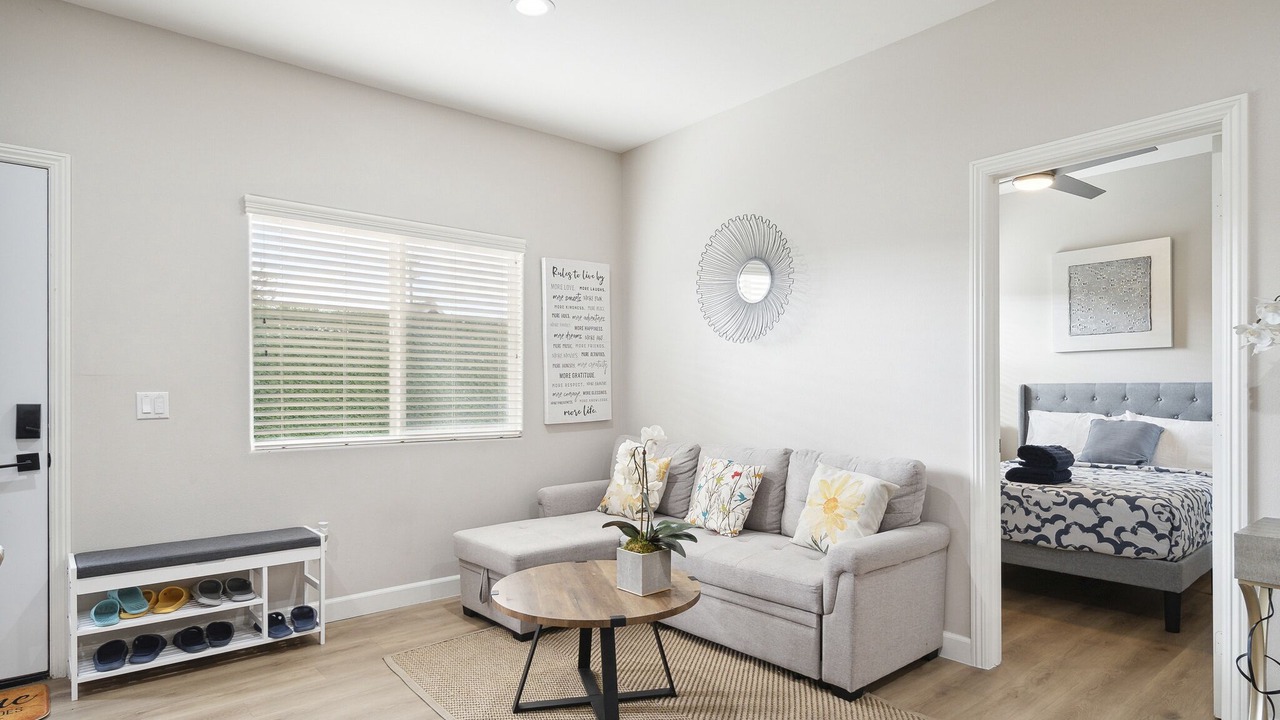 Photo of Bedroom in Midway City
