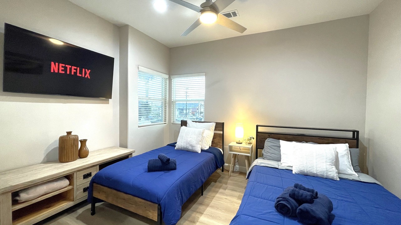 Photo of Bedroom in Midway City