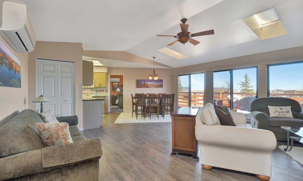Photo of Livingroom in Yavapai Hills