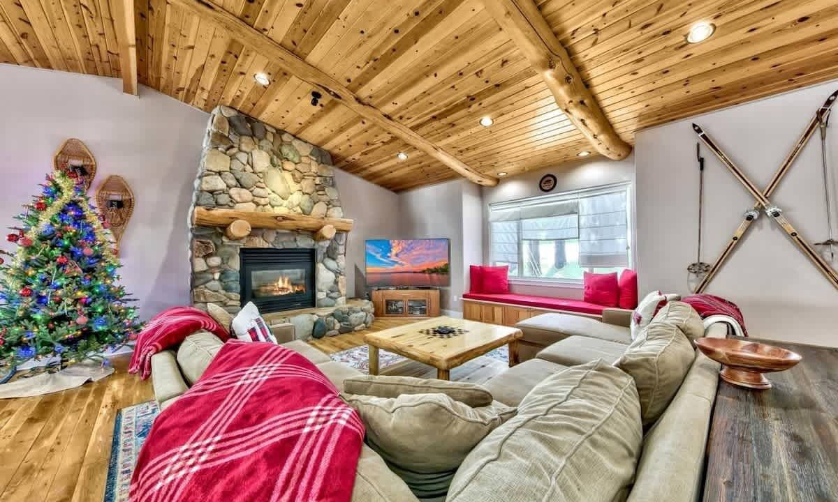 Photo of Livingroom in Tahoe Paradise