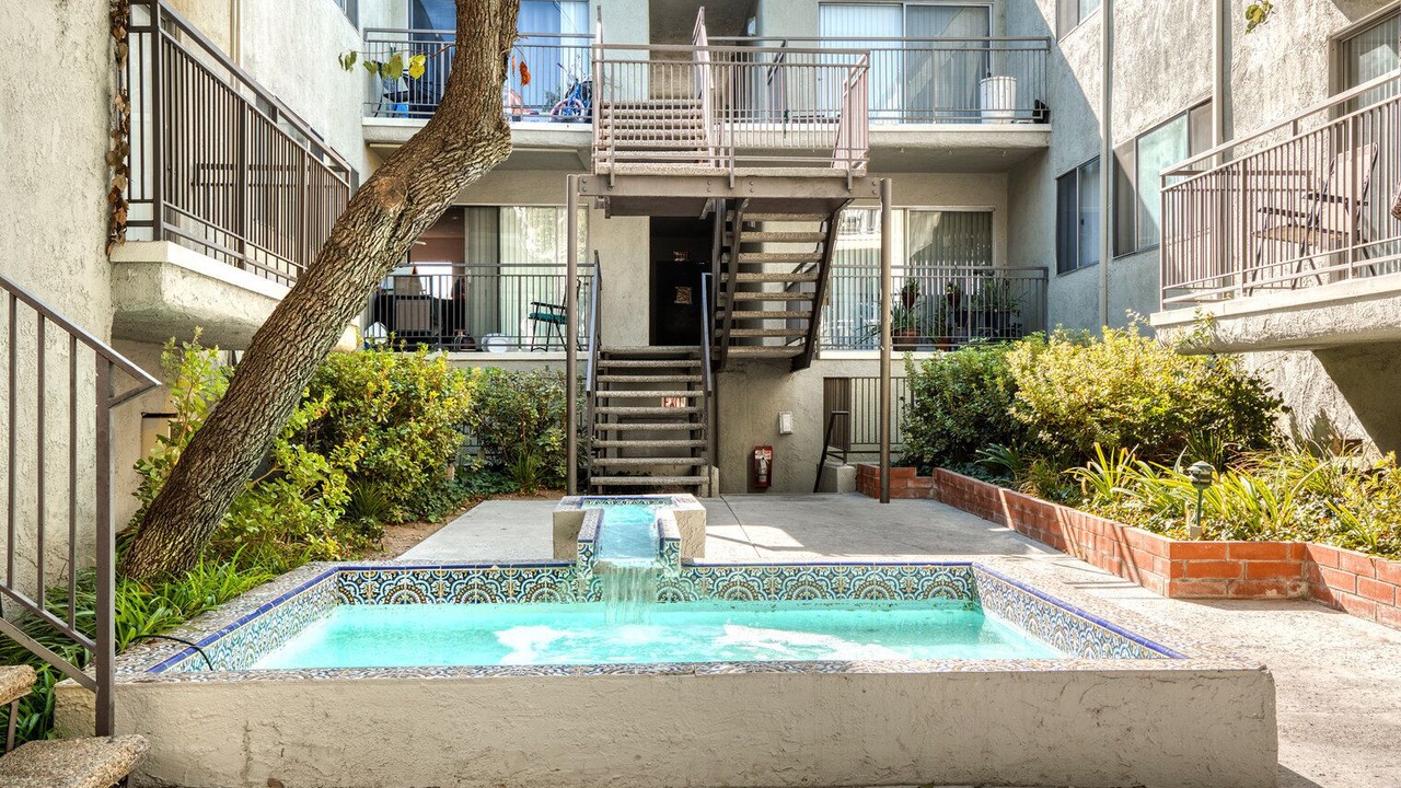Photo of Outdoor in Encino