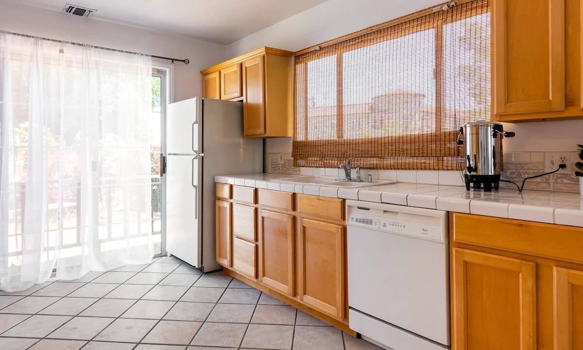 Photo of Kitchen in Miracle Mile