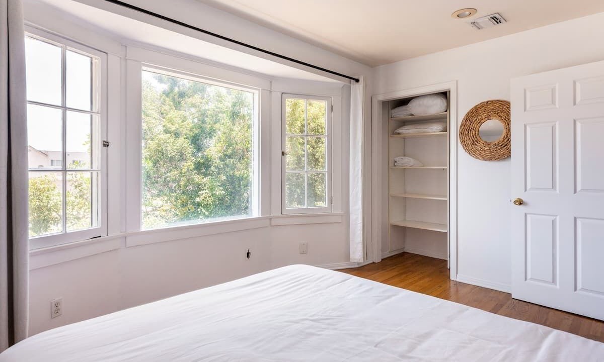 Photo of Bedroom in Miracle Mile