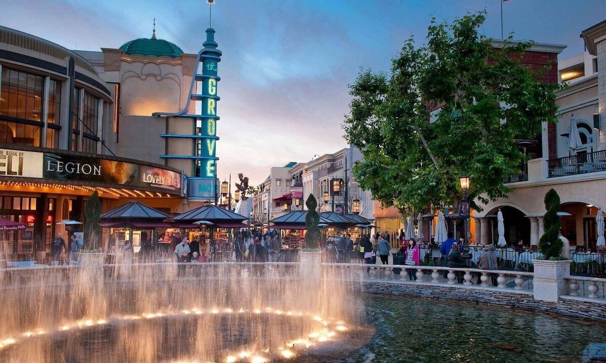 Photo of Others in Miracle Mile