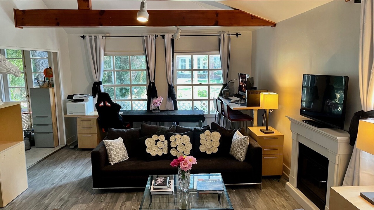 Photo of Livingroom in The Flats